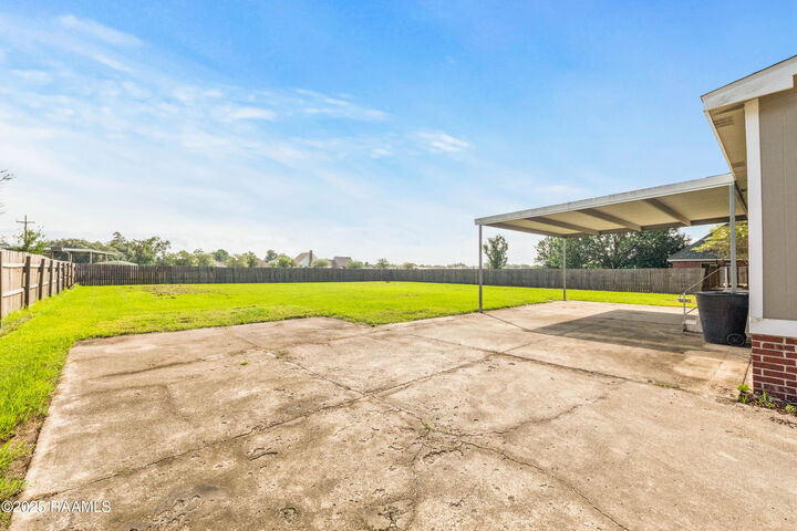 Property Photo:  1011 Florence Drive  LA 70517 