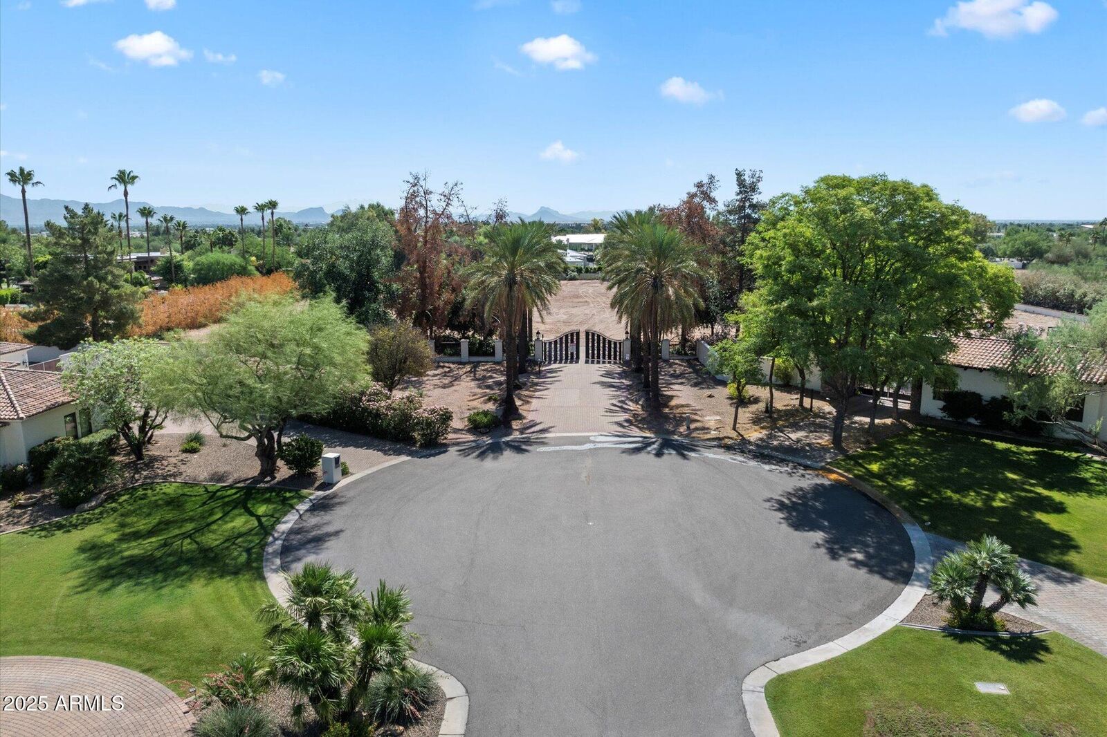 Property Photo: 6480 E Arroyo Verde Drive 1 AZ 85253