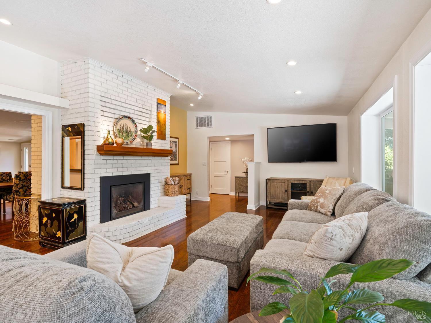 Property Photo:  451 Fircrest Drive  CA 95482 