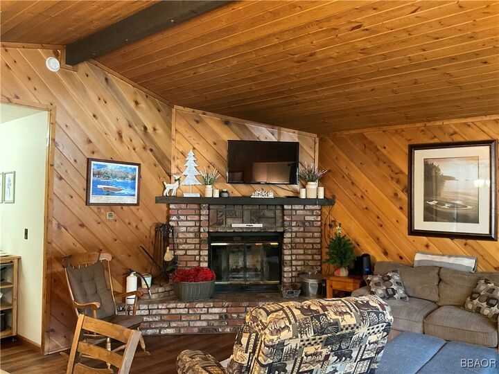 Property Photo:  42592 Cedar Avenue  CA 92315 