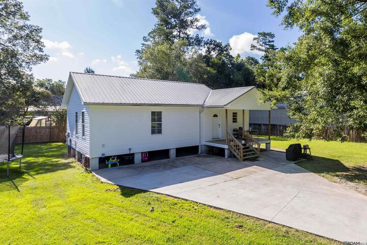 Property Photo:  26666 Todd Dr  LA 70726 