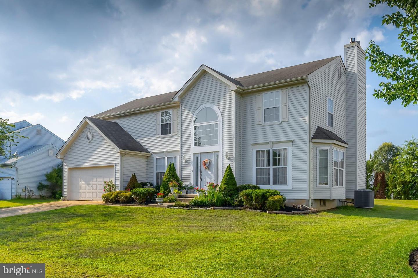 Property Photo: 1303 Heidelberg Drive NJ 08094