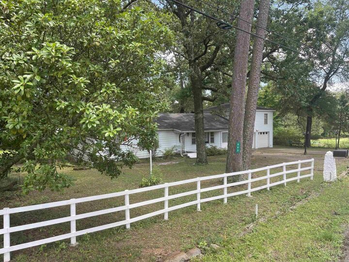 Property Photo:  803 Oak Park Drive  AR 72204 