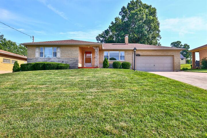 5372 Laured Place  Green Twp OH 45238 photo