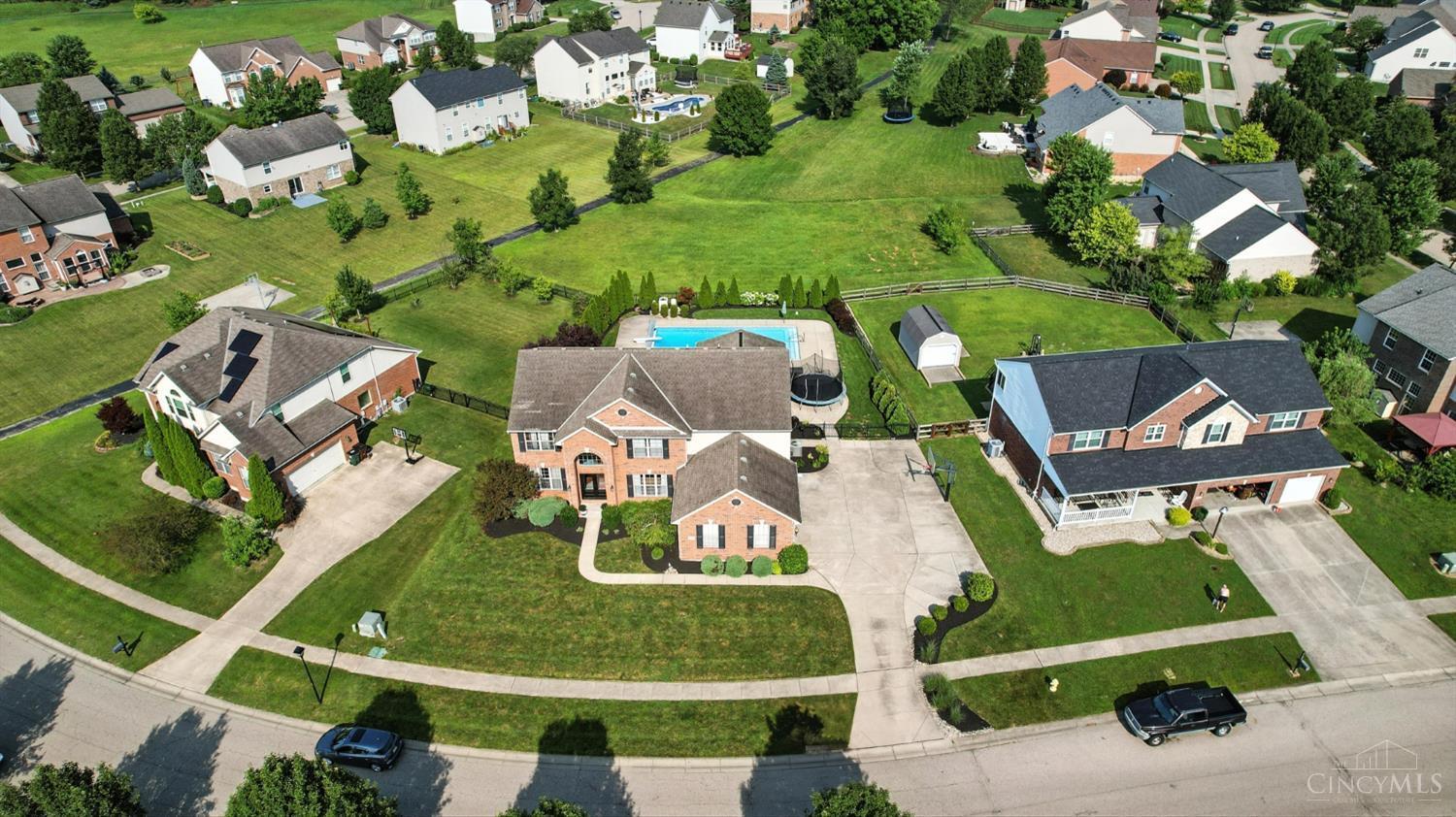 Property Photo:  5517 Creekside Meadows Drive  OH 45011 