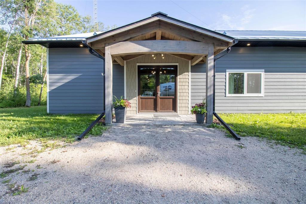 Property Photo: 38164 44N Road MB R5H 1R2