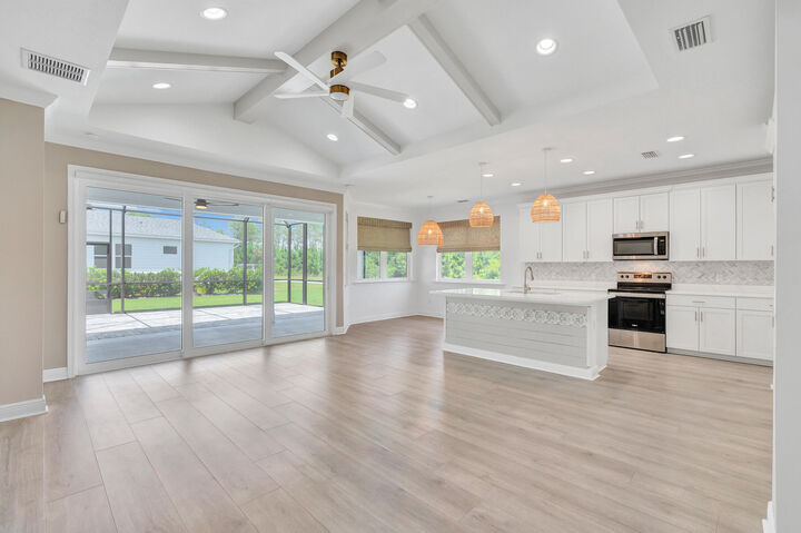 Property Photo: 8424 Landshark Boulevard FL 32413