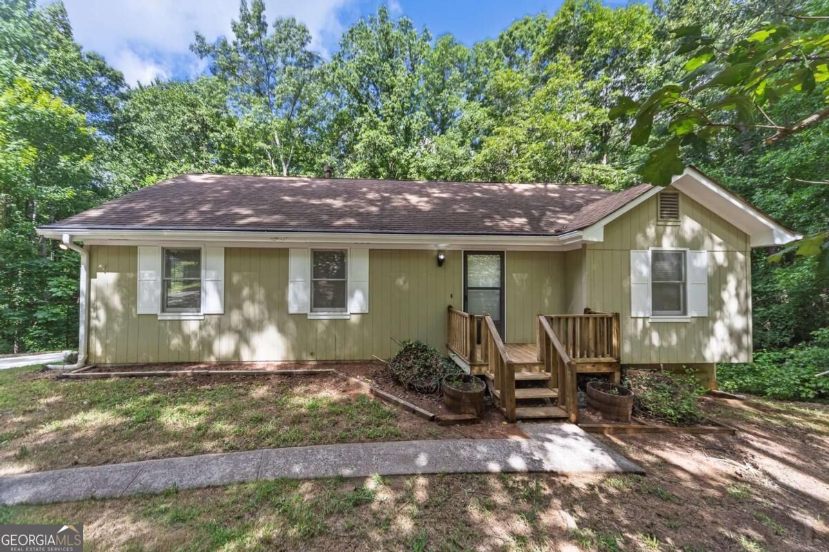 Property Photo:  2202 Heath Drive  GA 30107 