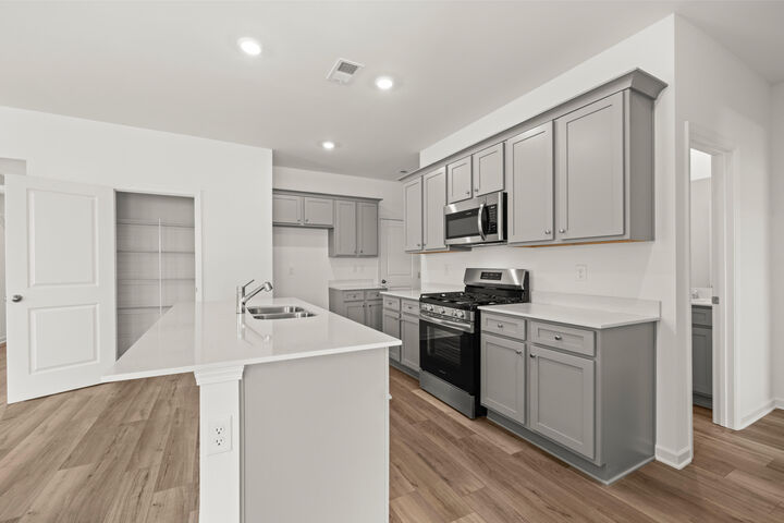 Property Photo: 5081 Skyline Way NE TN 37312