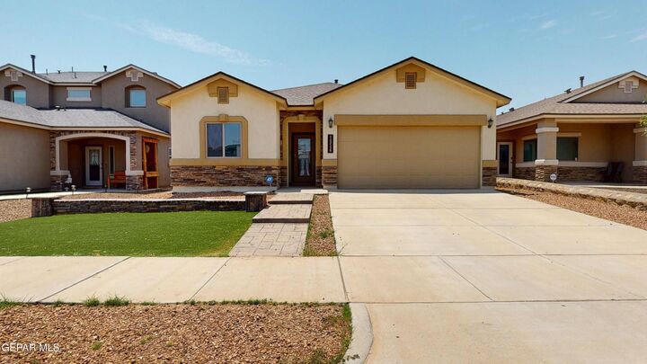 14246 Earl Chokiski  El Paso TX 79938 photo