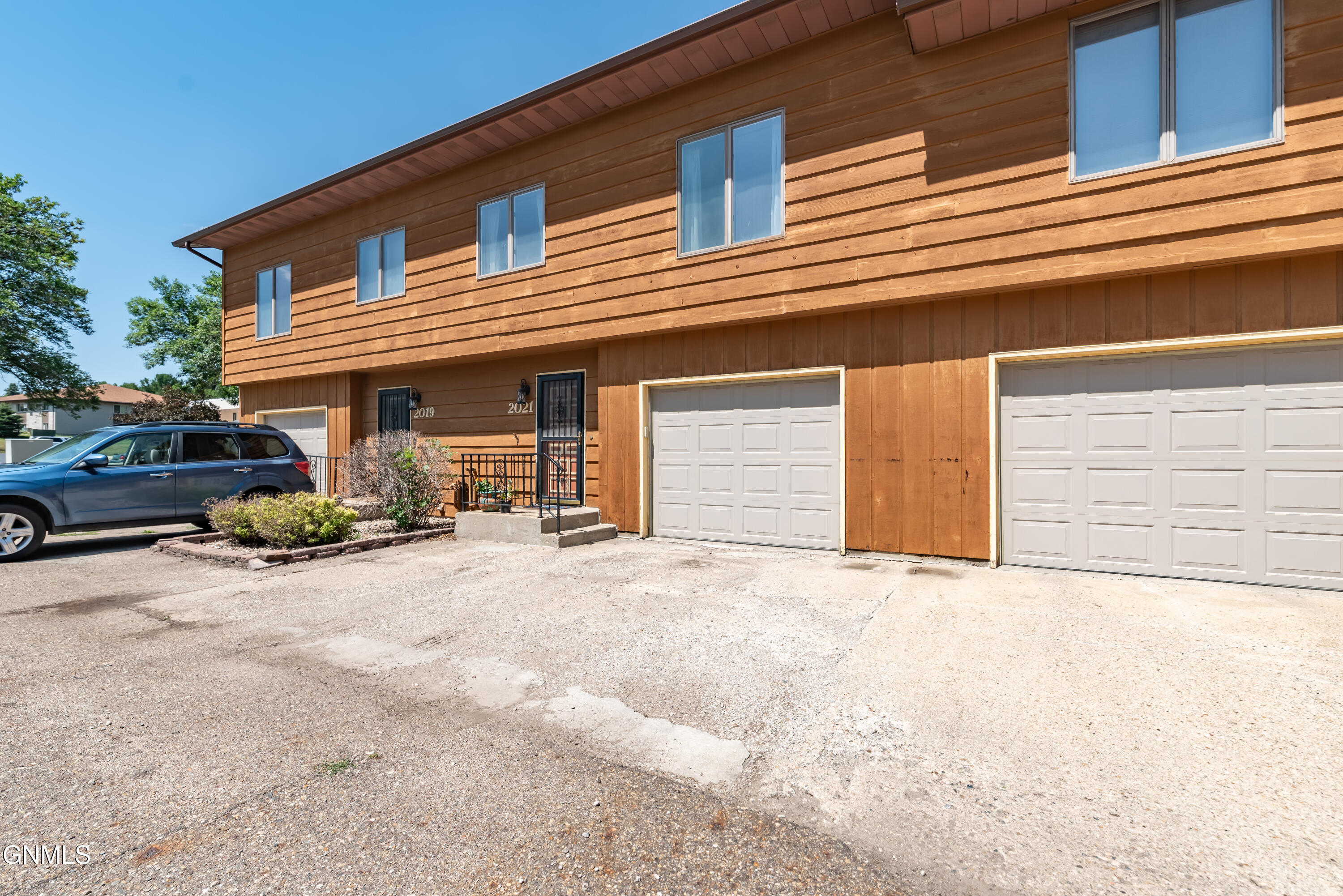 Property Photo:  2021 19th Street N  ND 58501 