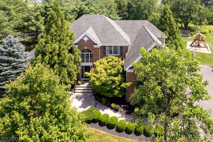 Property Photo: 12 Ludlow Ct NJ 08844