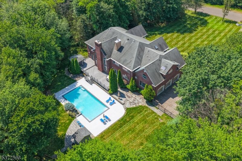 Property Photo: 62 Canoe Brook Ln NJ 07931
