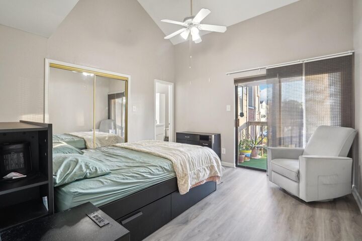 Property Photo: 2023 Gentryside Drive 108 TX 77077