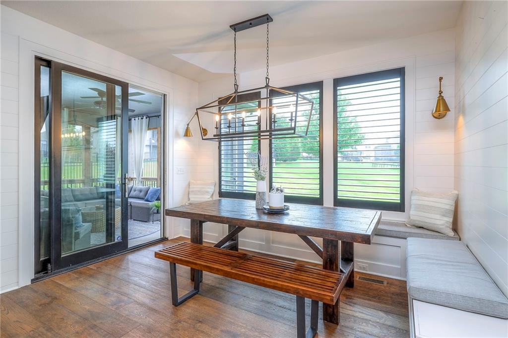 Property Photo:  8120 Lone Elm Road  KS 66220 
