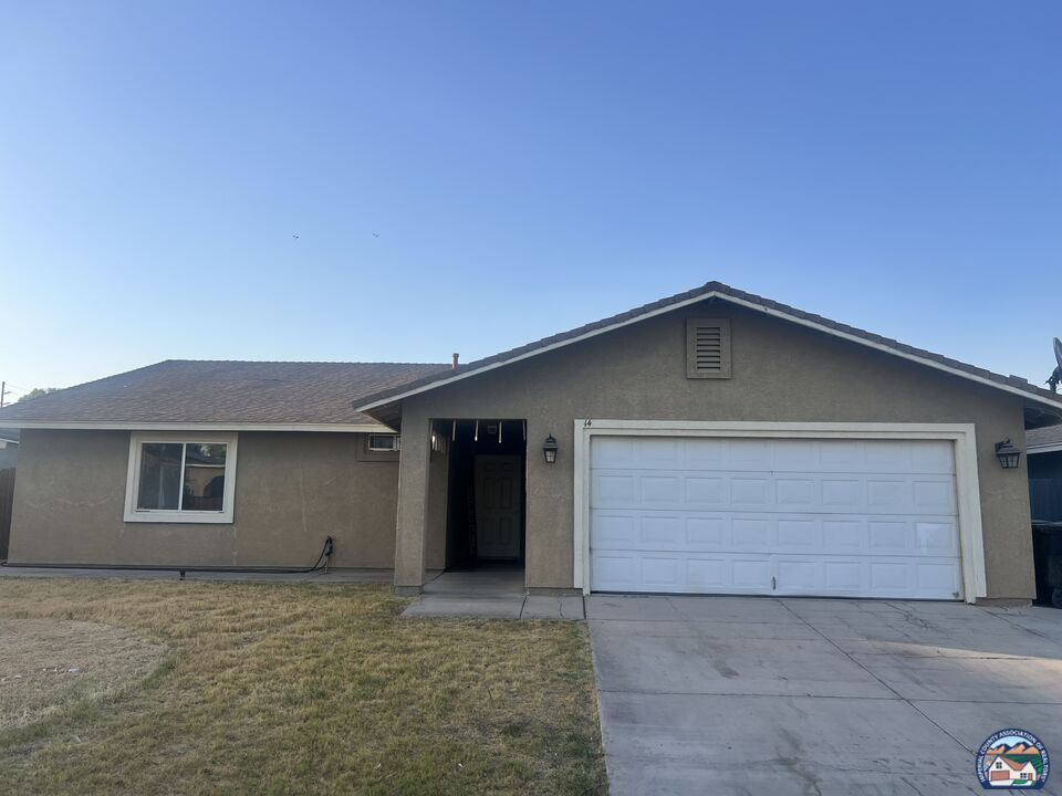 Property Photo:  14  E Lettuce St  CA 92249 