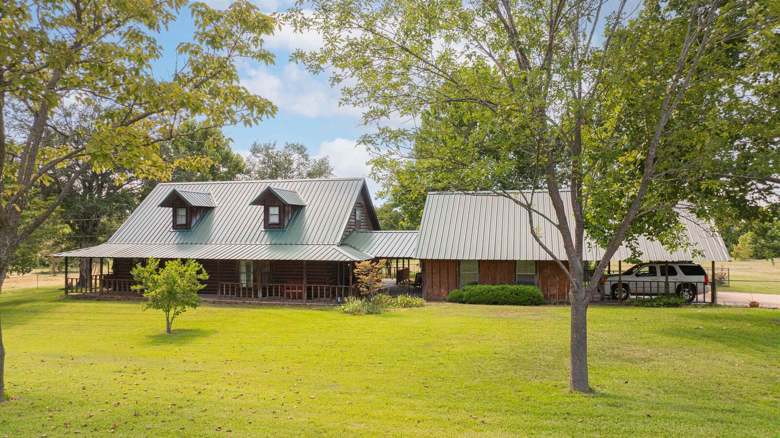 Property Photo:  8146 Cr 3111 N  TX 75662 