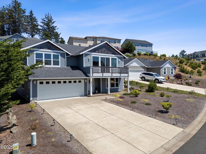 Property Photo:  4212 SE Jetty Avenue  OR 97367 