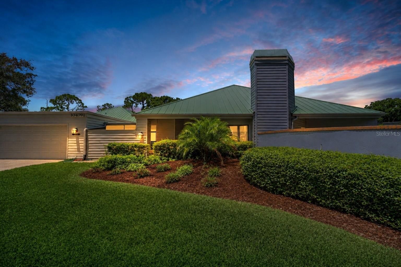 Property Photo: 10479 Longwood Drive FL 33777
