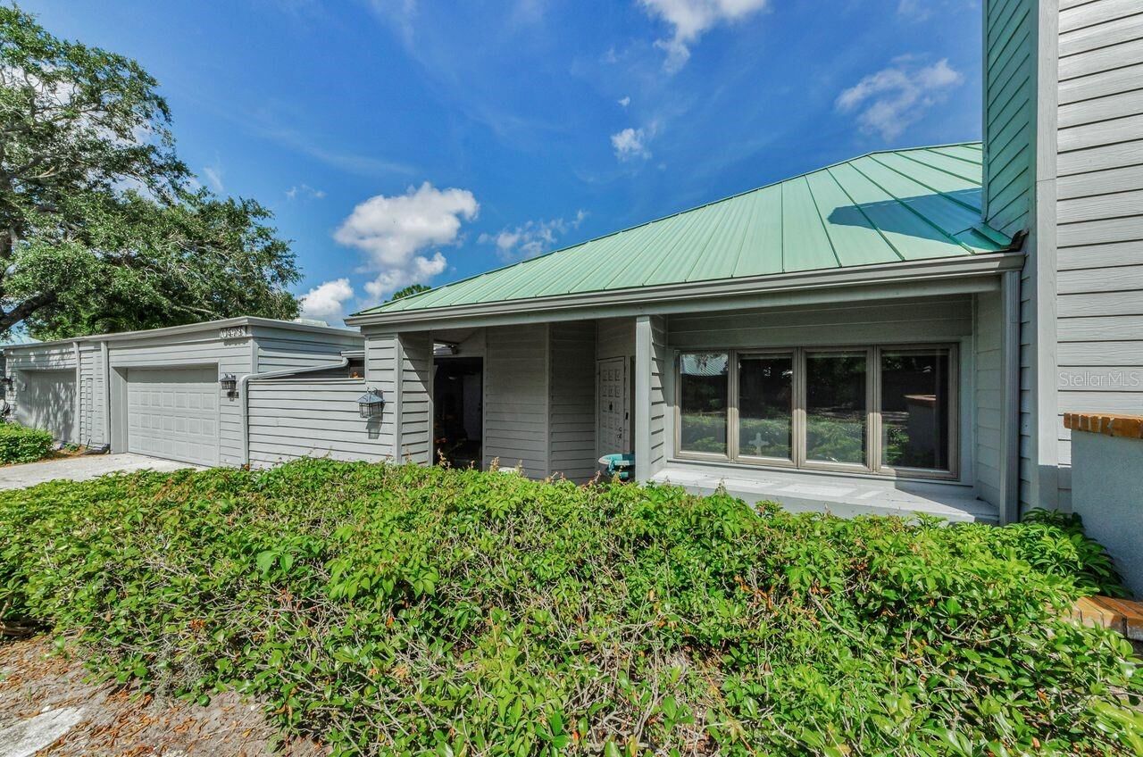 Property Photo:  10479 Longwood Drive  FL 33777 