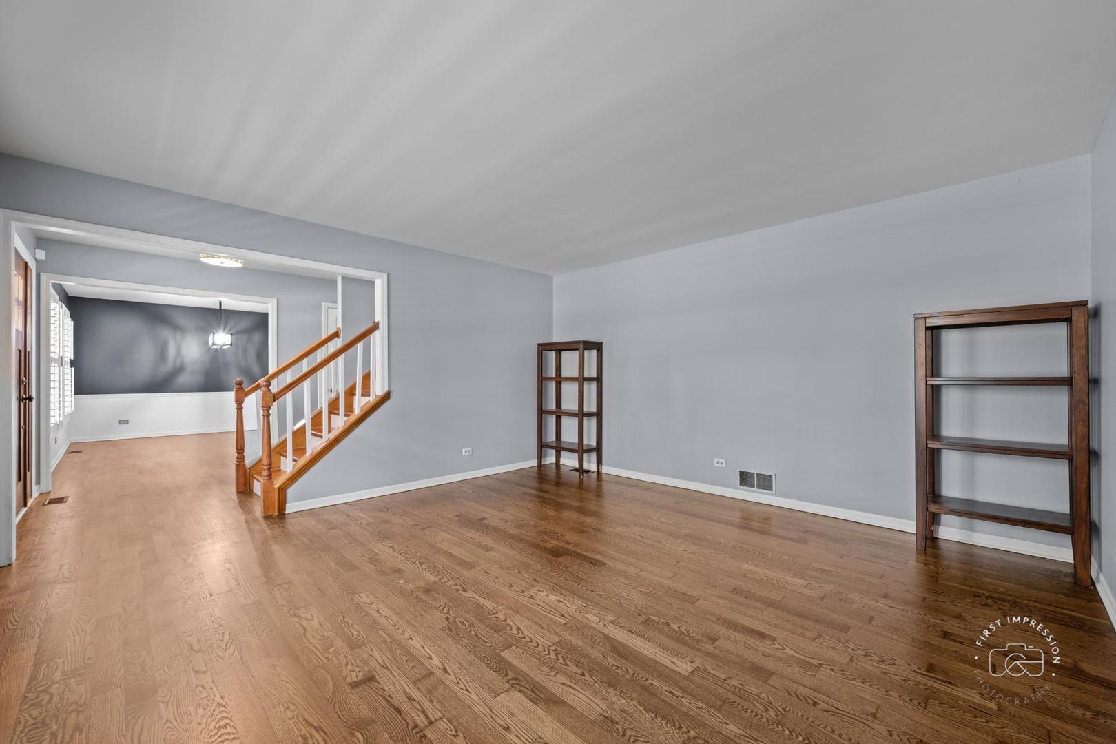 Property Photo: 322 Arlington Avenue IL 60565