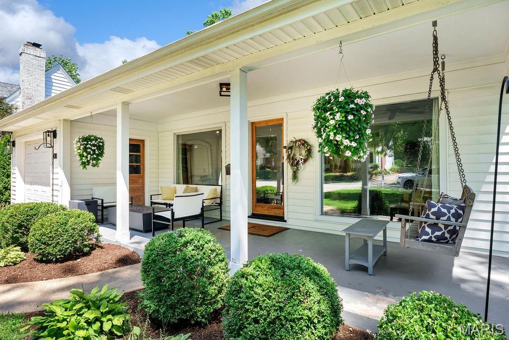 Property Photo:  108 Park Avenue  MO 63122 