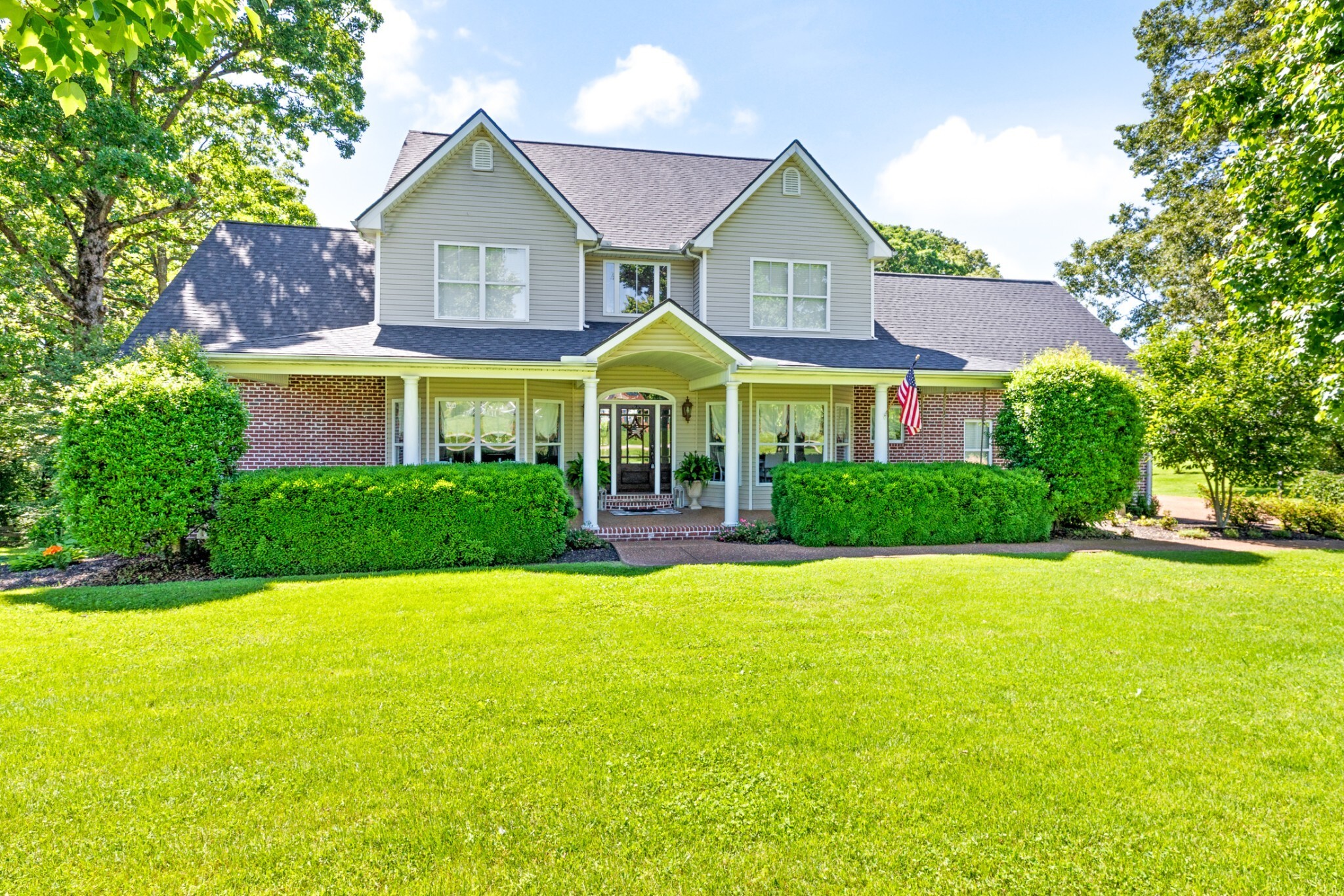 Property Photo:  1000 Bradby Dr  TN 37029 