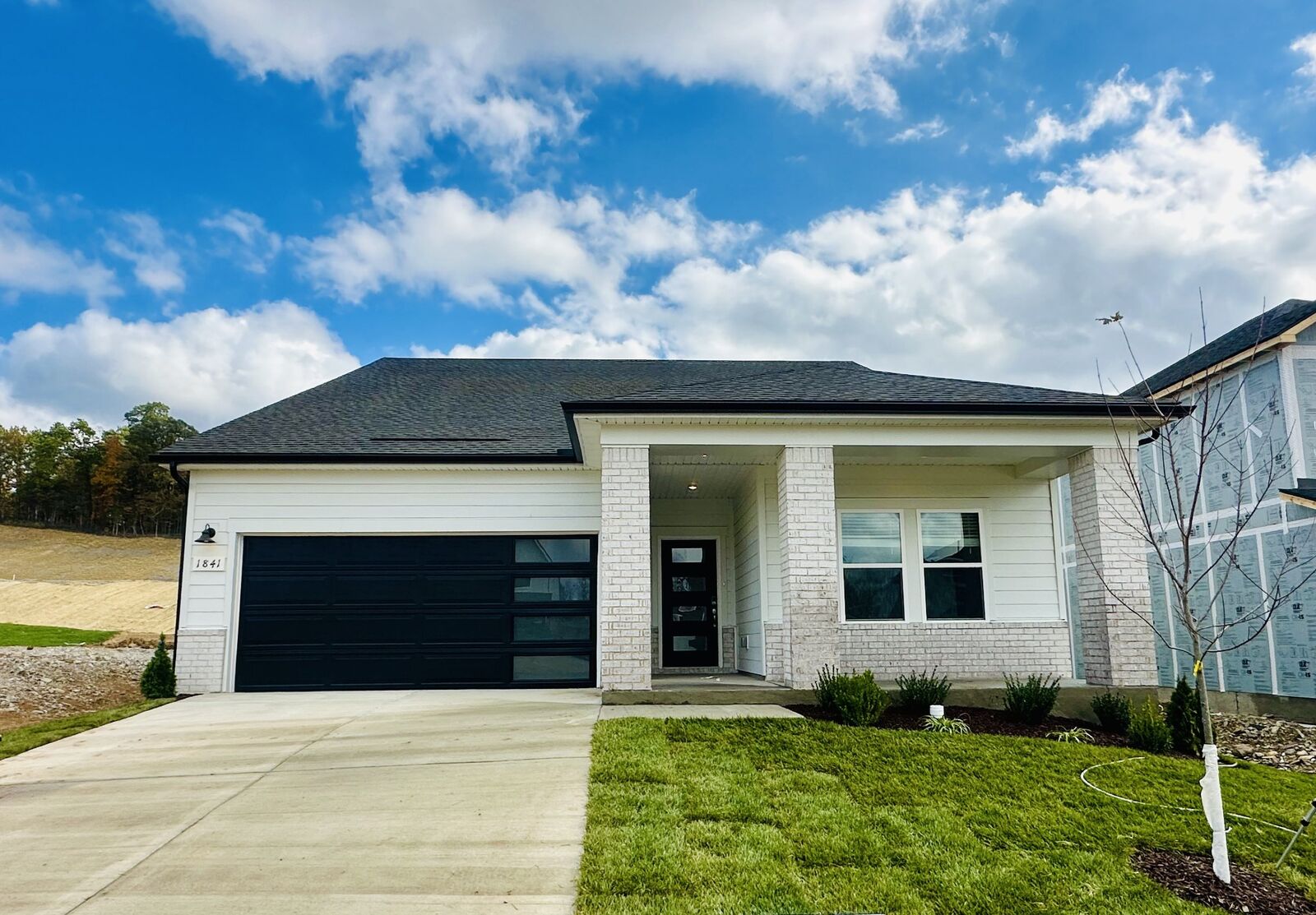 Property Photo: 1916 Mahala Dr TN 37076