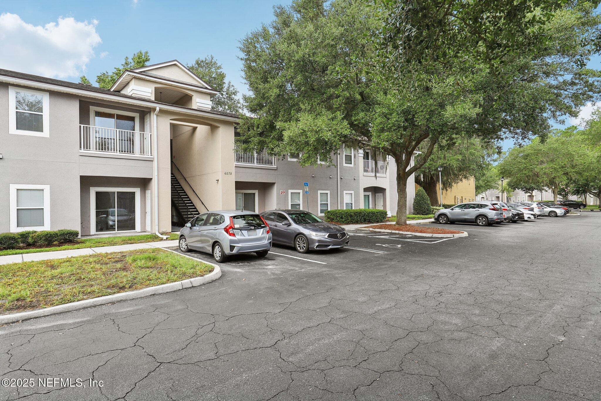 Property Photo: 6070 Maggies Circle 113 FL 32244