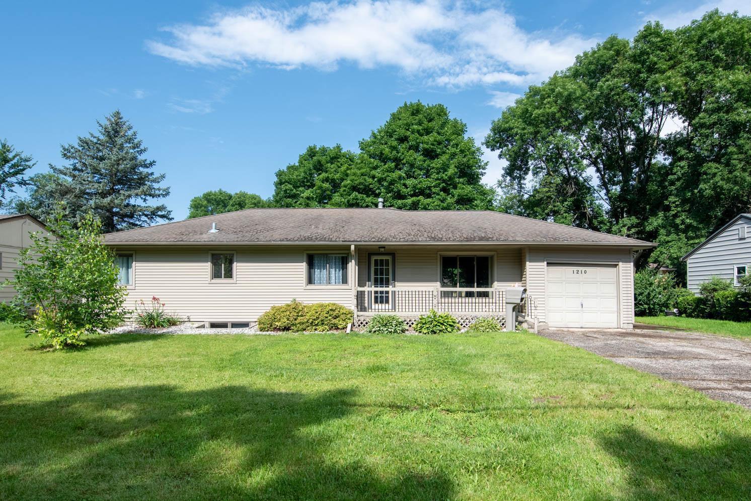 Property Photo:  1210 Woodland Avenue  MN 56001 