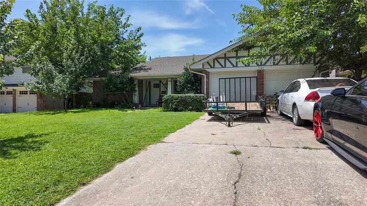 1721 N Alexander Lane  Bethany OK 73008 photo