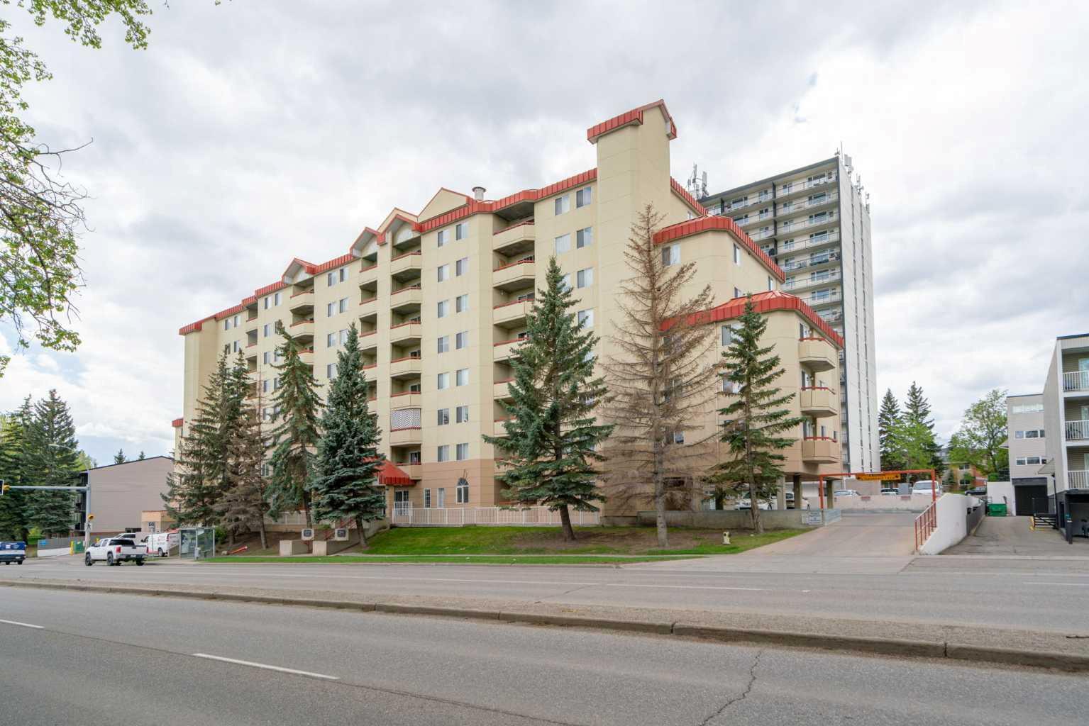 Property Photo:  2011 University Drive NW 103  AB T2N 4T4 