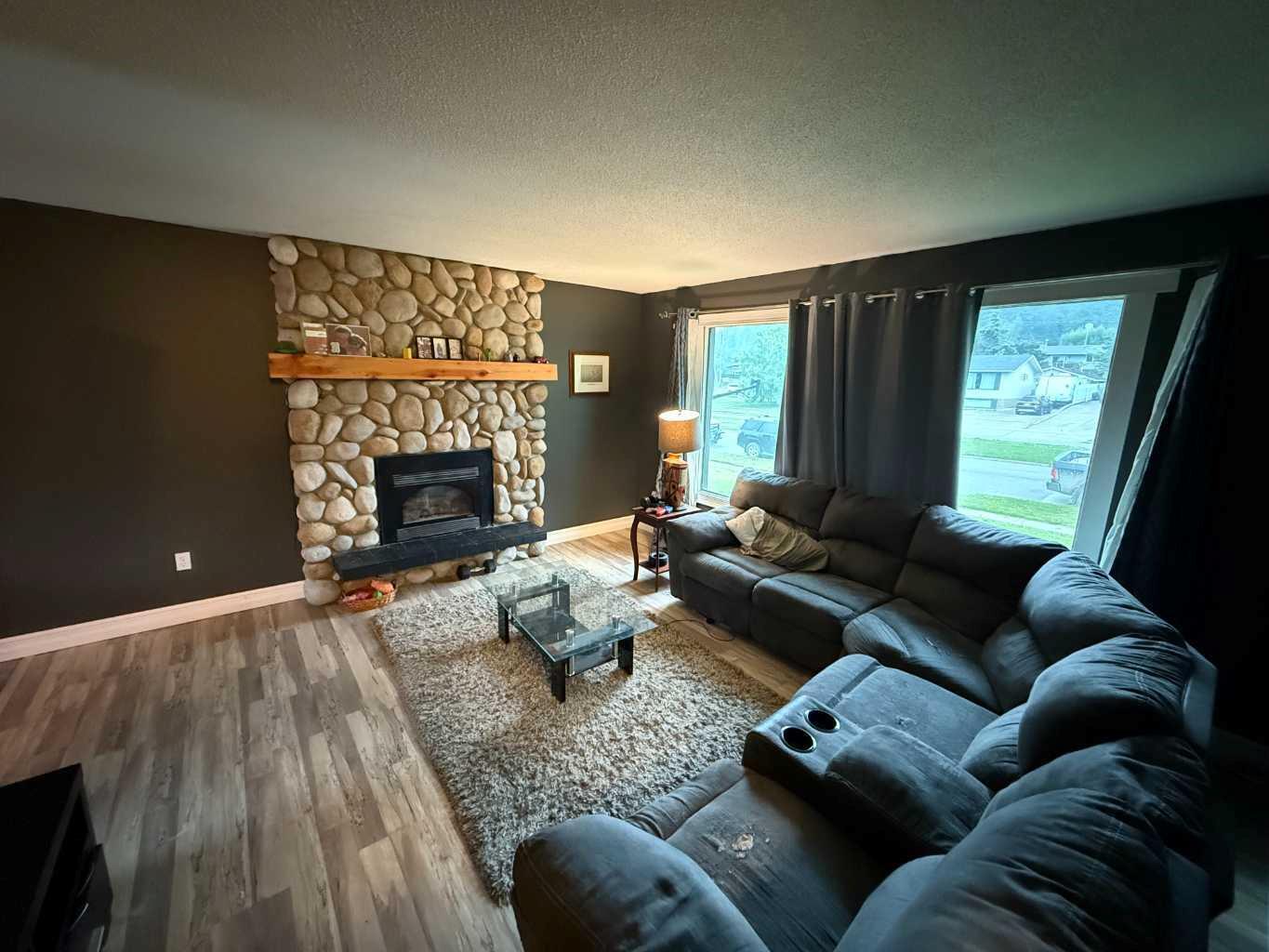 Property Photo: 131 Tamarack Avenue AB T7V 1C8