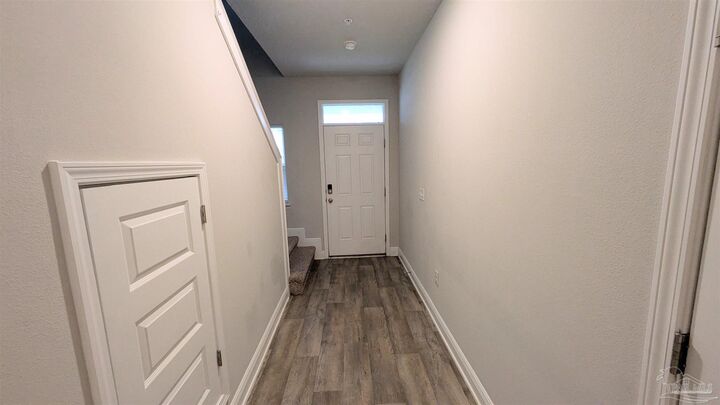 Property Photo: 6060 Royal Port Ct FL 32526