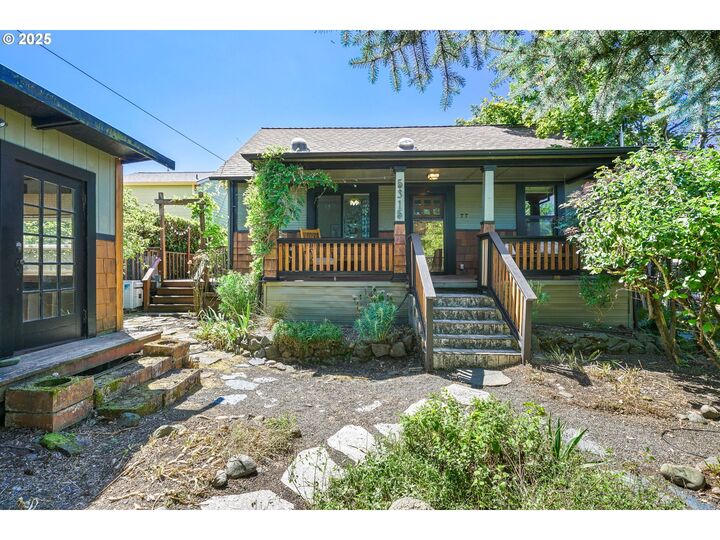 Property Photo: 5315 NE 23rd Ave OR 97211