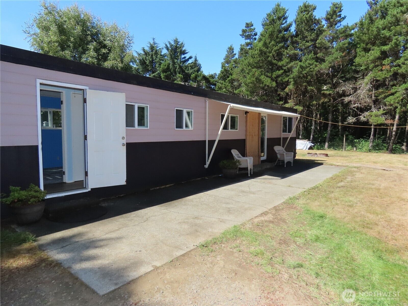 Property Photo: 1701 S Aberdeen Street WA 98595