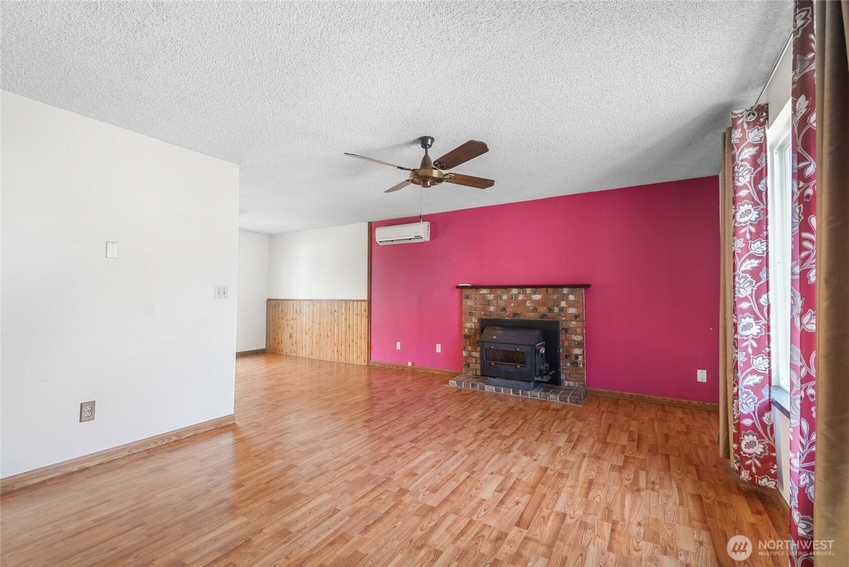Property Photo: 6115 57th Drive NE WA 98270