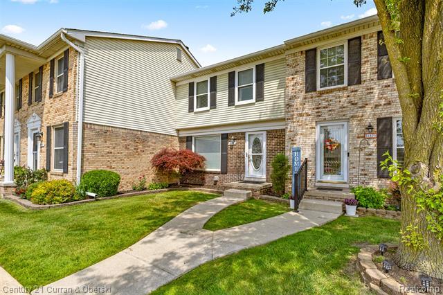 Property Photo: 16485 Rudgate Street MI 48195
