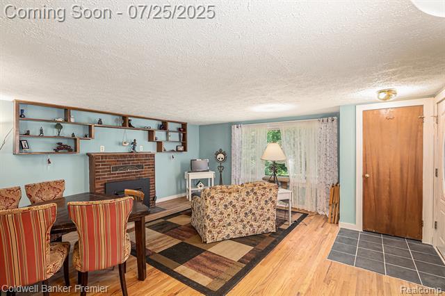 Property Photo:  3050 Marlington Road  MI 48329 