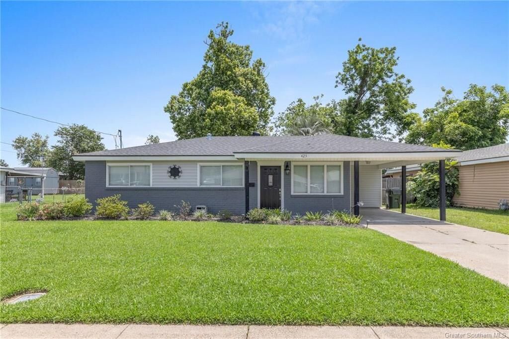 Property Photo:  423 Blackman Street  LA 70605 
