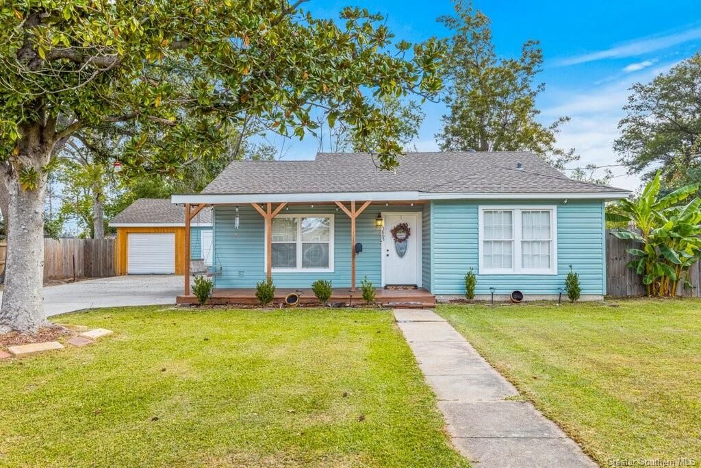 Property Photo: 3805 Yale Street LA 70607