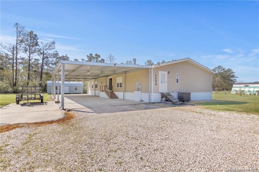 Property Photo: 1775 Ira Breaux Road LA 70615