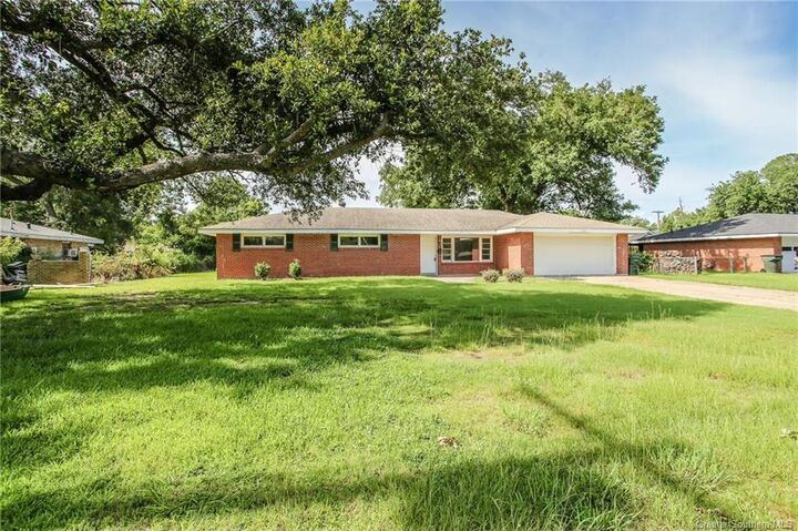 Property Photo:  608 Contour Street  LA 70605