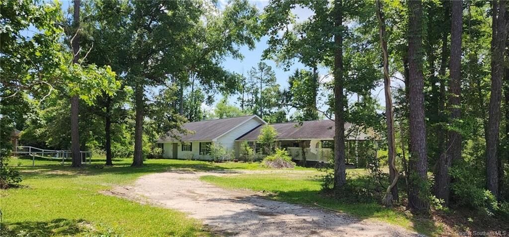 Property Photo:  4081 Oakland Drive  LA 70611 