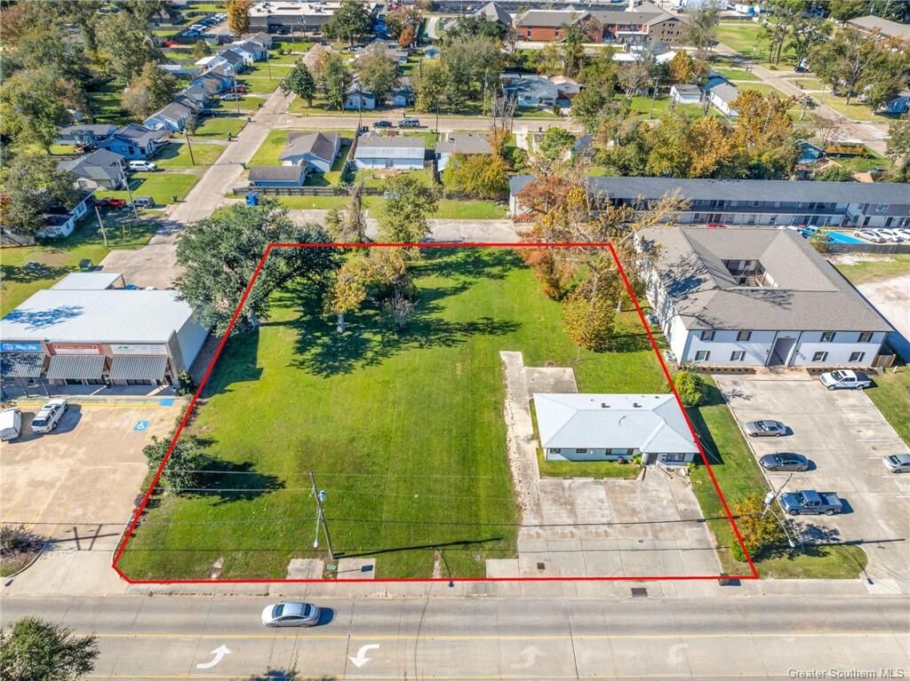 Property Photo: 3510 Common Street LA 70607