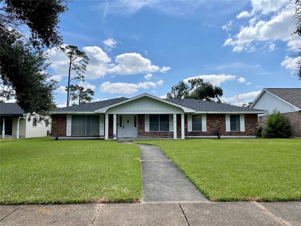 Property Photo: 2508 19th Street LA 70601