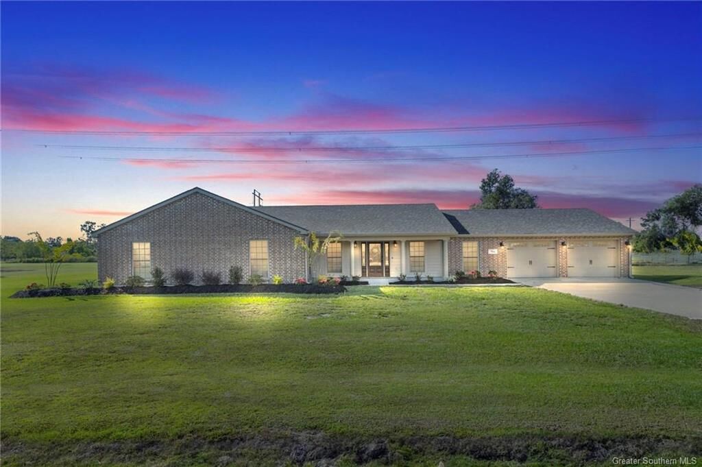 Property Photo: 769 Sabre Drive LA 70611