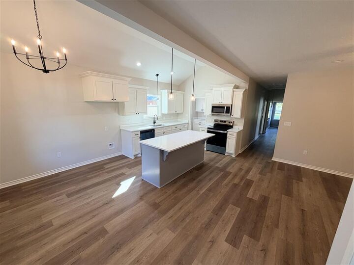 Property Photo:  605 Lewis Street  LA 70663 