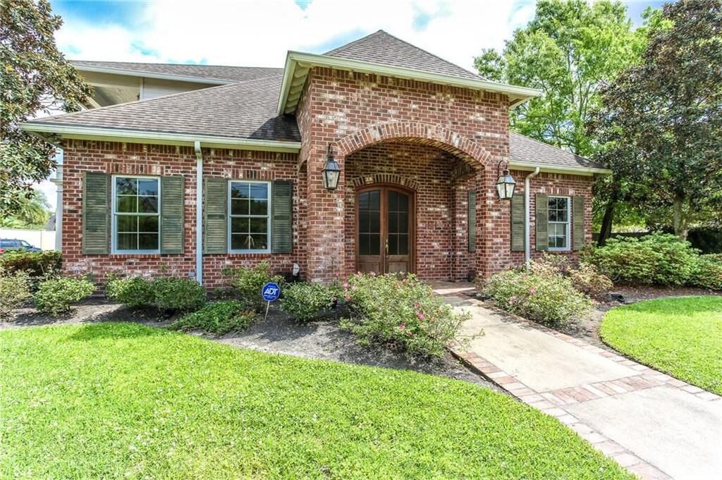 Property Photo:  1505 Bellvue Street  LA 70601 