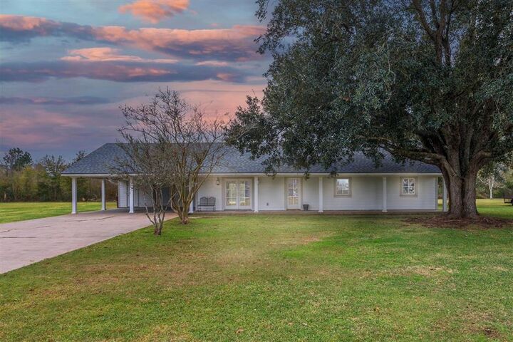 Property Photo: 2821 Todd Jude Road LA 70607